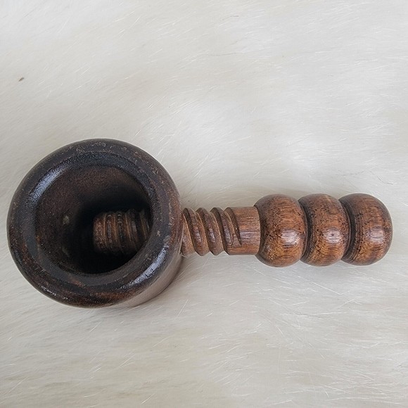 Vintage Wooden Twist Screw Nutcracker - Picture 3 of 3